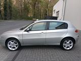 Alfa Romeo 147 Benzin TÜV insp. neu Öl Kli... - Alfa Romeo 147 aus 2002