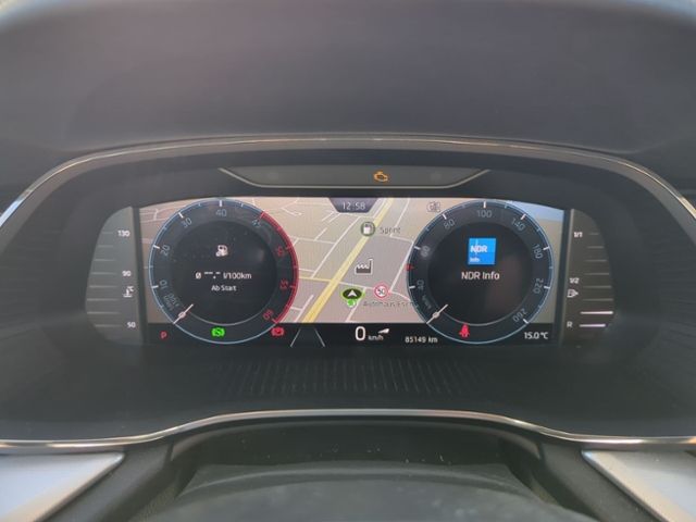 Fahrzeugabbildung SKODA Octavia Combi 2.0 TDI DSG Clever NAV AHK STANDHZ
