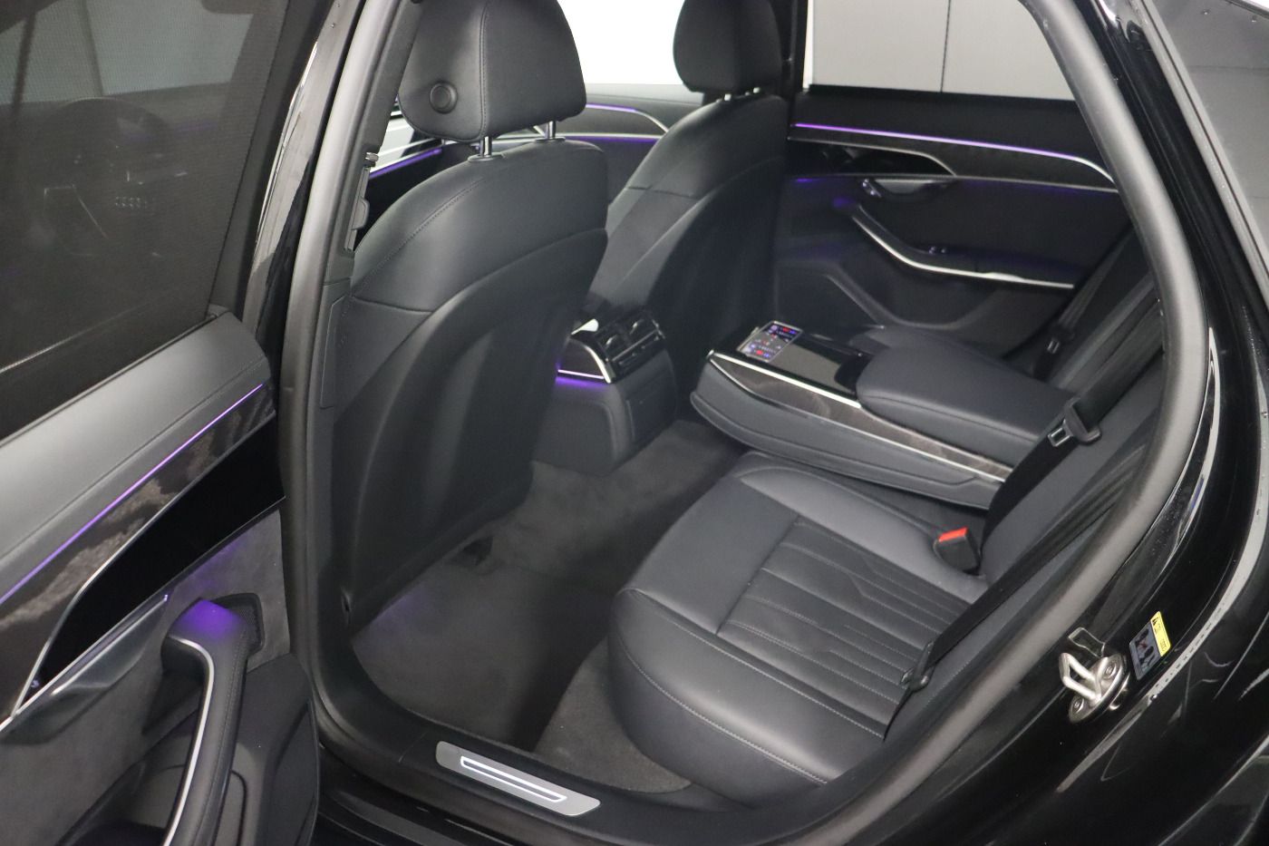 Audi A8 - Bild 8