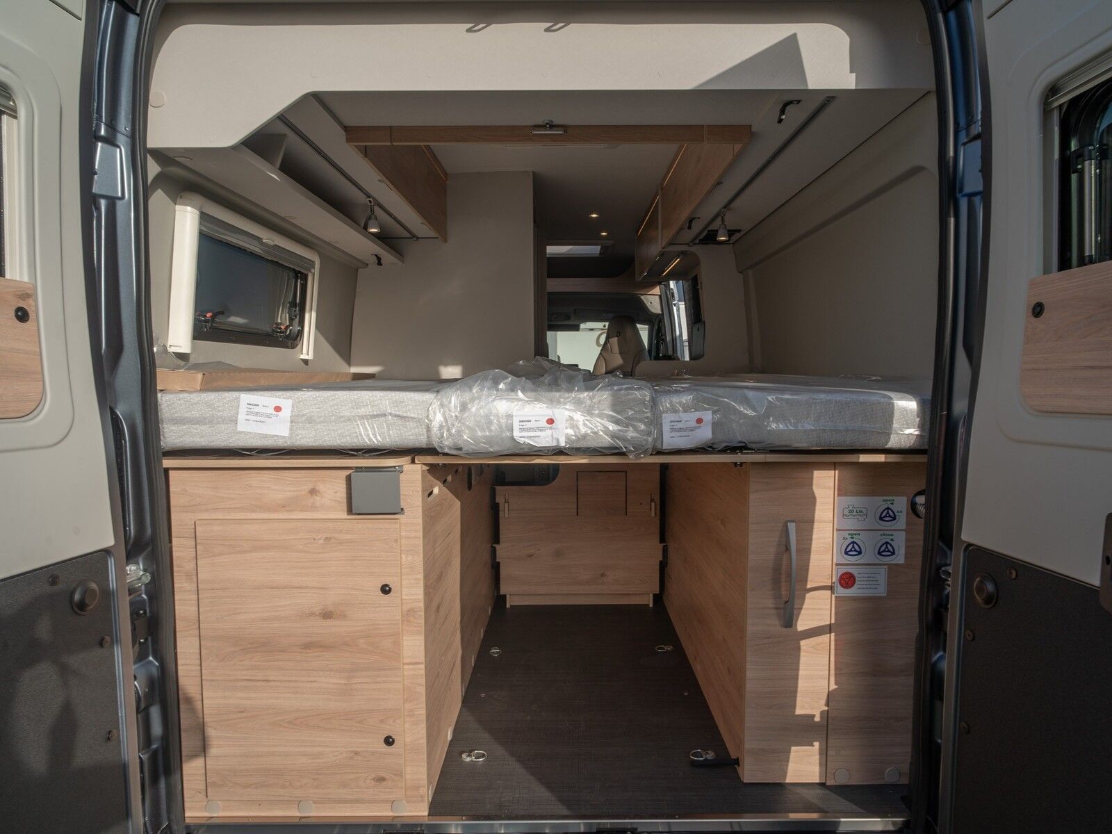 Fahrzeugabbildung Dethleffs Globetrail 640 ES Fiat 95 Jahre Paket