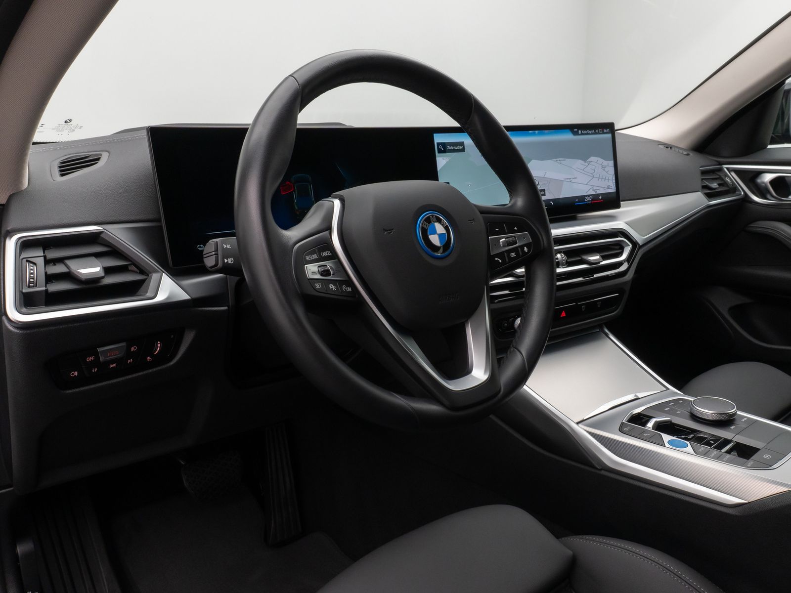 Fahrzeugabbildung BMW i4 eD40 Gran Coupè Kamera DAB HUD Alarm Komfort