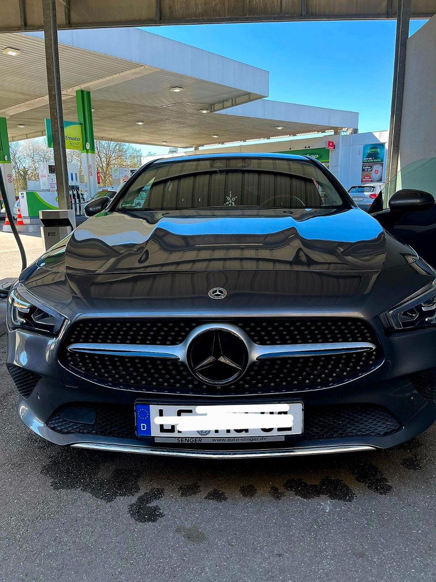 MERCEDES-BENZ CLA 180 Shooting Brake -