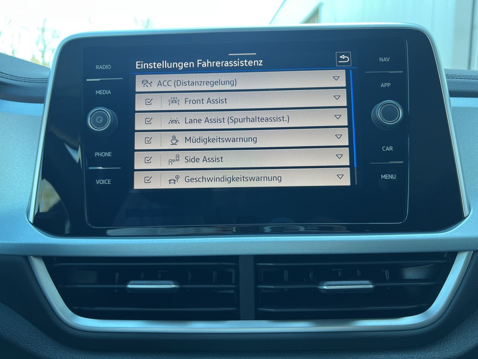 T-Roc Goal 2.0 TDI AHK*Navi*LED*ACC*Light Assist