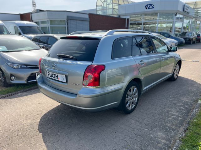 Toyota Avensis  Kombi 1.8 Travel