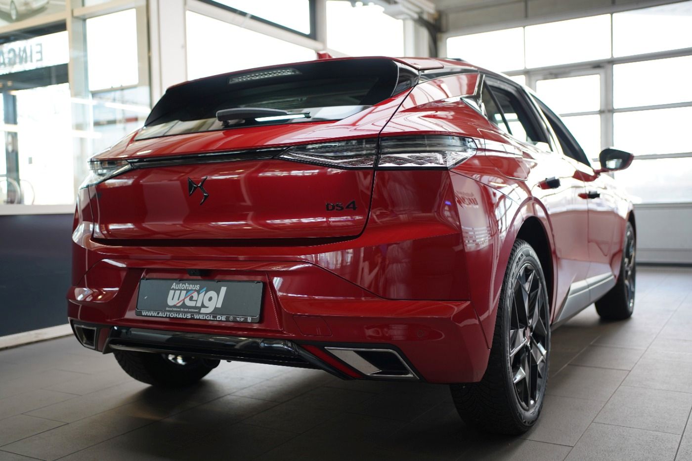 Fahrzeugabbildung DS Automobiles DS4 PureTech 130 EAT8 Performance Line Anhängerk