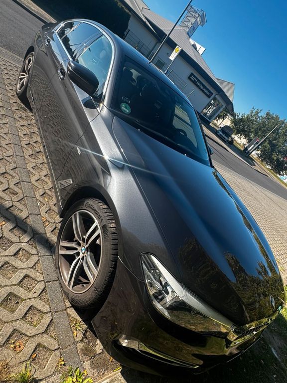 Image of BMW 530