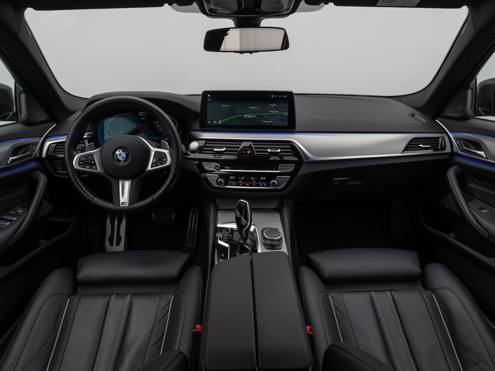 Fahrzeugabbildung BMW 530d xD M Sport Laser Kamera HUD DAB H/K Komfort