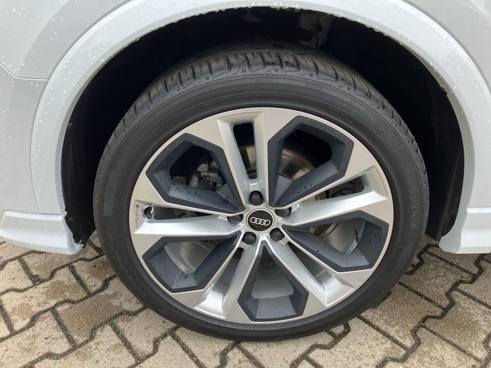 Fahrzeugabbildung Audi Q3 35 TFSI S line