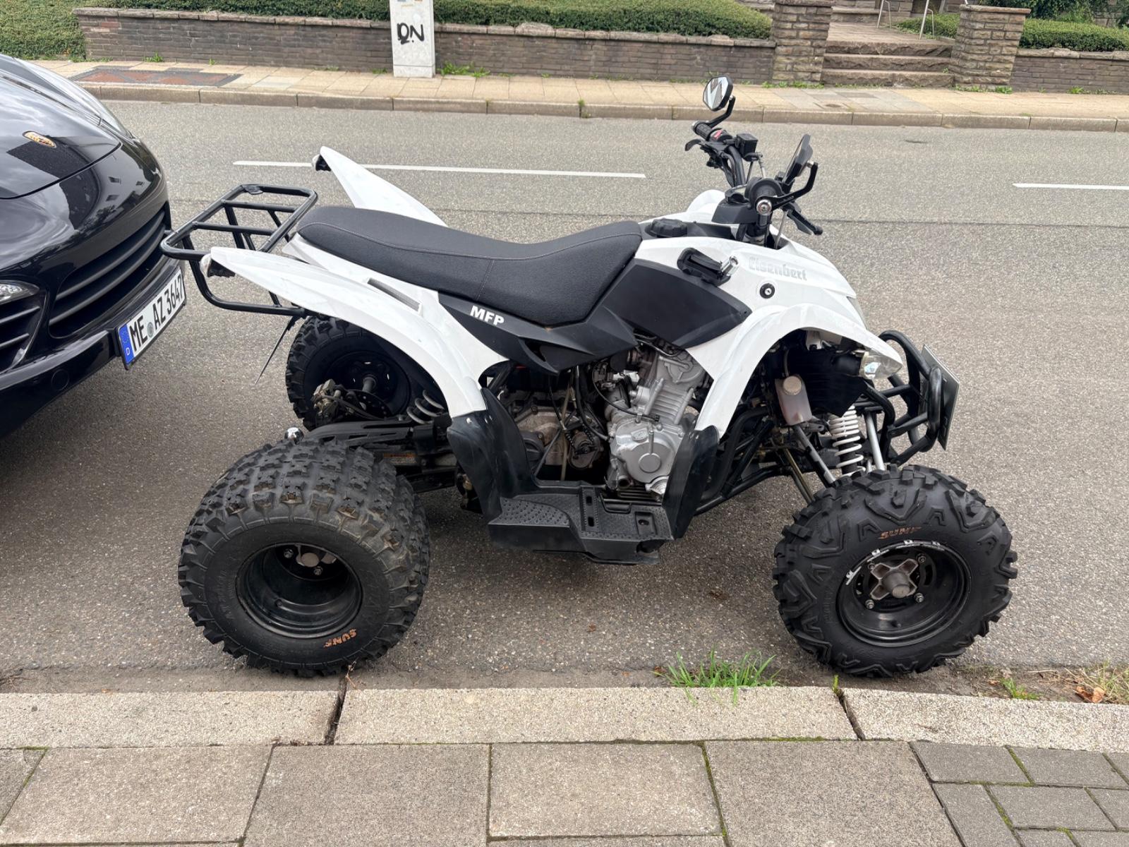 Aeon  2015 — rear view