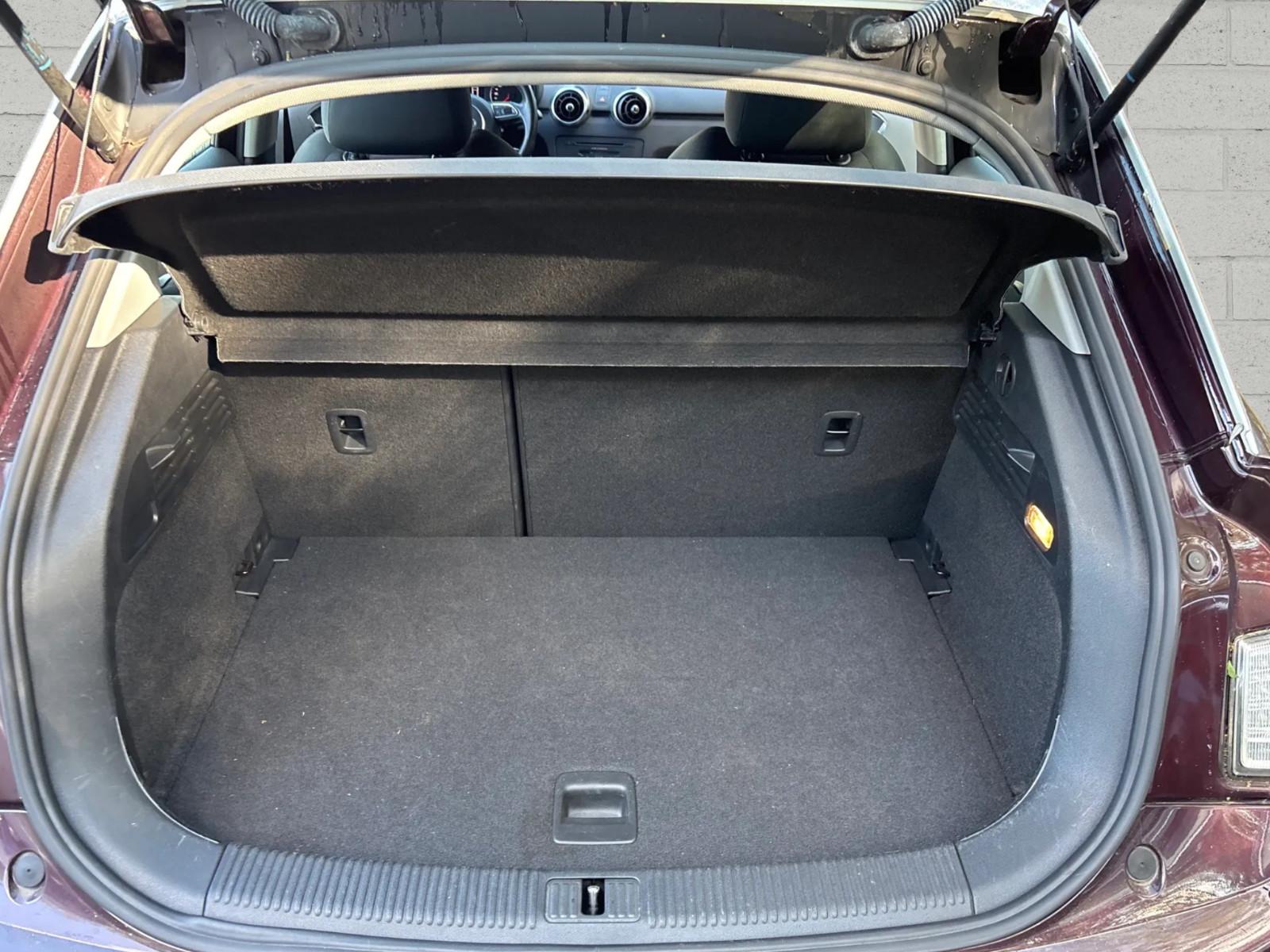 Audi A1 SPORTBACK AUTOMATIK 1 HAND #817