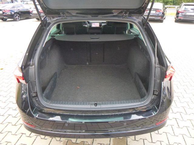 Fahrzeugabbildung Skoda Octavia Combi 2,0 TDI DPF >NAV/LED/SHZ/PDC/ACC<
