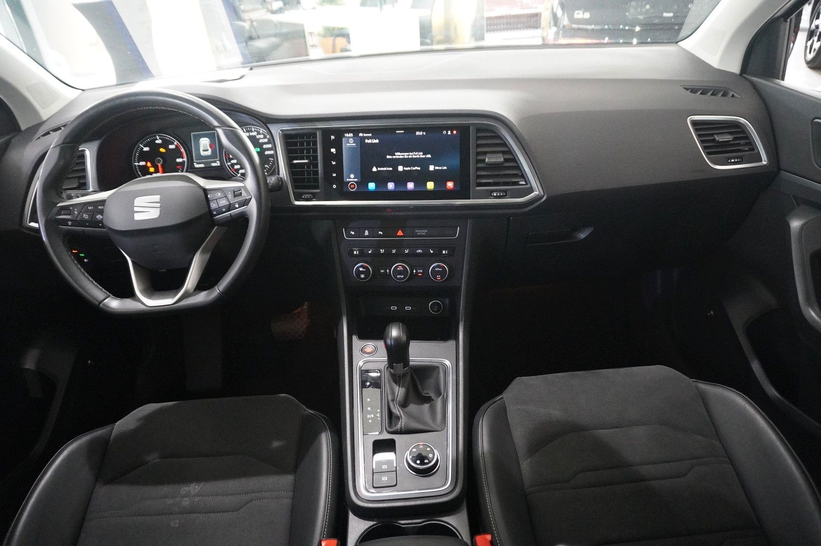 Fahrzeugabbildung SEAT Ateca 2.0 TDI 4DRIVE STYLE NAVI/LED/SH/SPORT/AHK