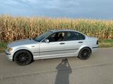BMW E46 316i Facelift schwarze M-Felgen CarPlay  - BMW: E46 Felgen