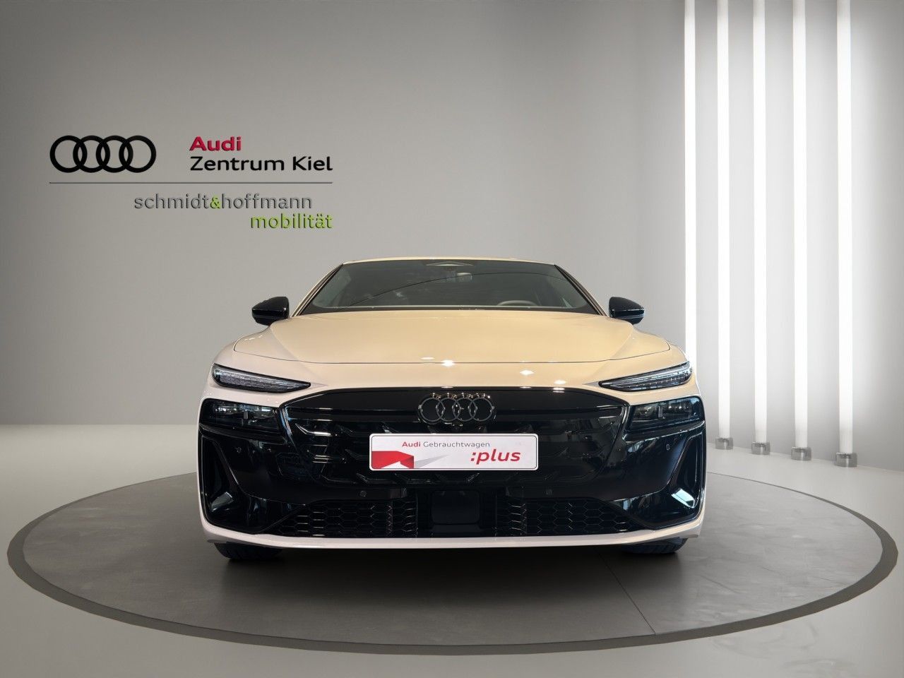 Audi A6 Avant e-tron S-line business performance Matr imagem 2