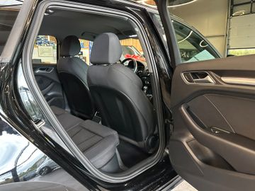 MYAUTOCENTER – Gebraucht- und Jahreswagen mit Werkstattservice in Pfaffenhofen Audi A3 Sportback *NAV*TEMPO*SitzHZ*2-ZONEN*PDC*
