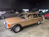 Mercedes-Benz 300 W123 TDT TURBODIESEL/LEDER/KLIMA/AUTOMATIK - Mercedes-Benz Turbodiesel