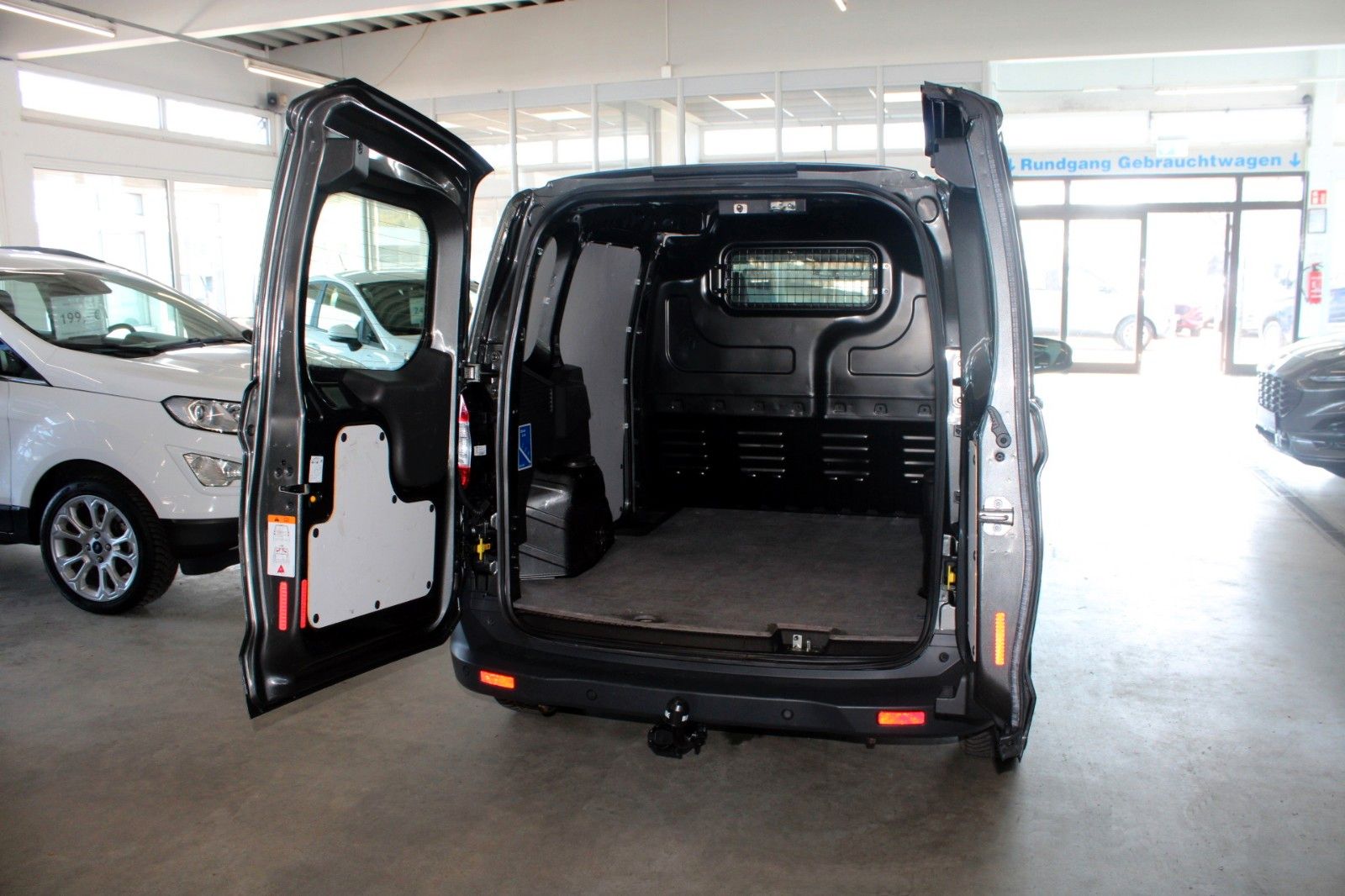 Fahrzeugabbildung Ford Transit Courier TDCI TREND KLIMA AHK WinterPaket