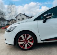 RENAULT Clio IV Luxe*Scheckheft*1.Hand*Tempomat*Navi