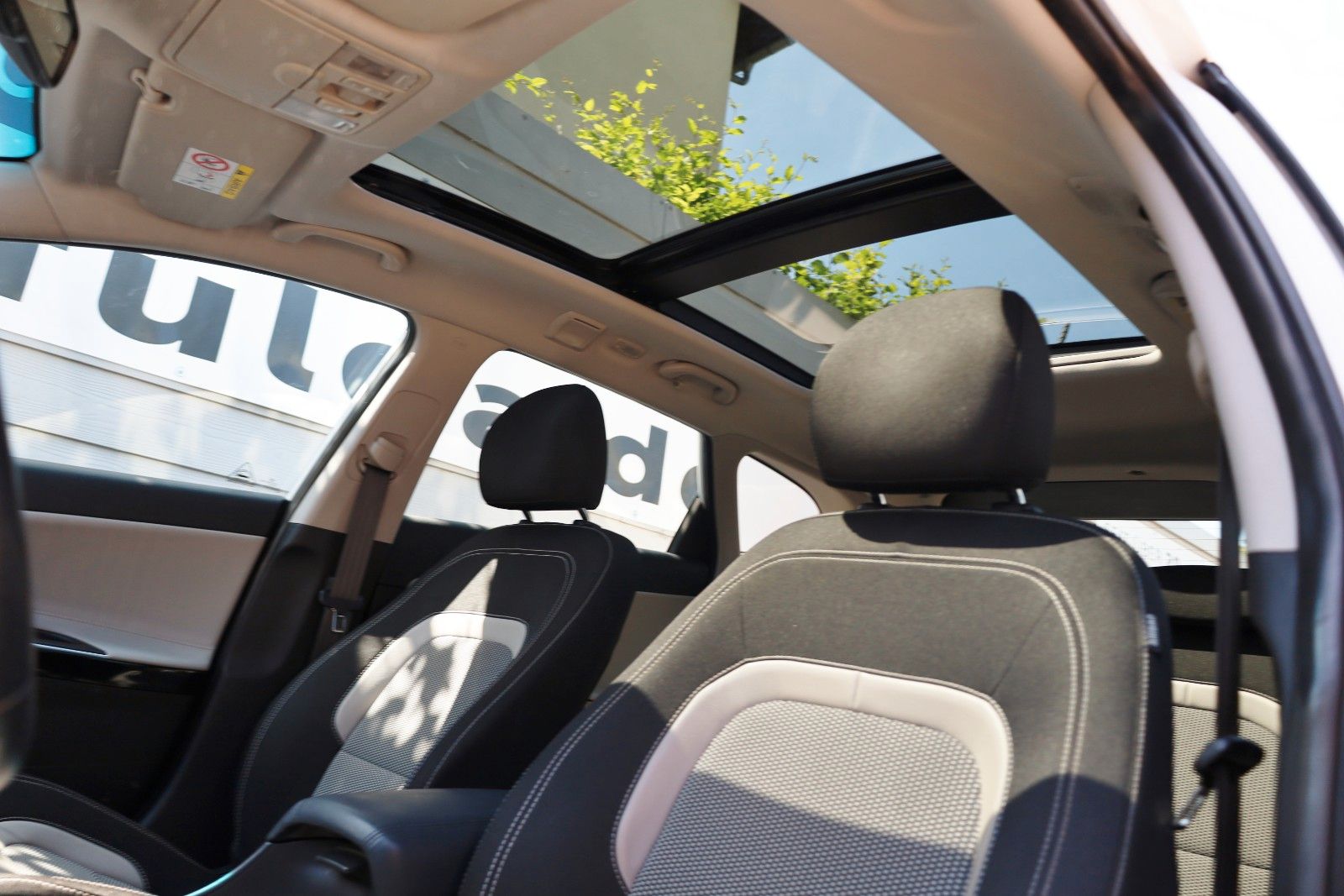 Fahrzeugabbildung Kia cee'd Sportswagon Spirit Navi,Xen,Kamera,PanDach