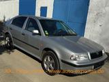 Skoda Octavia 2.0 Limuosi. Klima,TÜV4xel.F,Alu 8Fachb - gebrauchte Skoda Octavia aus dem Jahr 2000