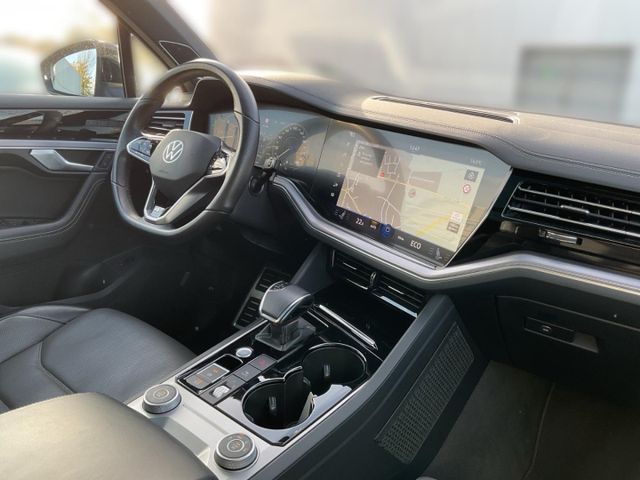 Touareg R-line 3.0 V6 TDI 4Motion StandHZG