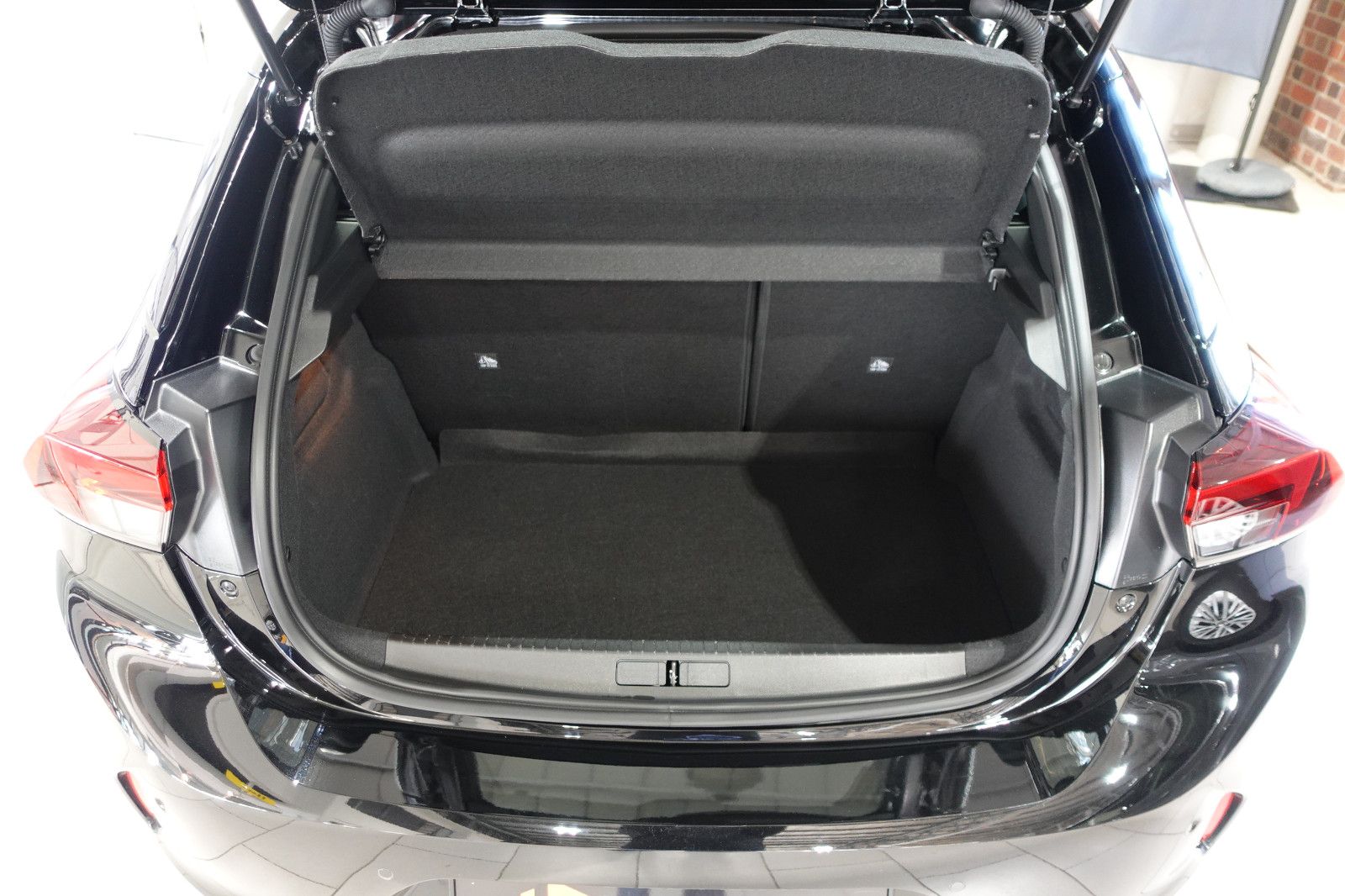 Fahrzeugabbildung Opel Corsa 1.2Turbo Allwetter,Sitzh.,Klima,PDC,Kamera