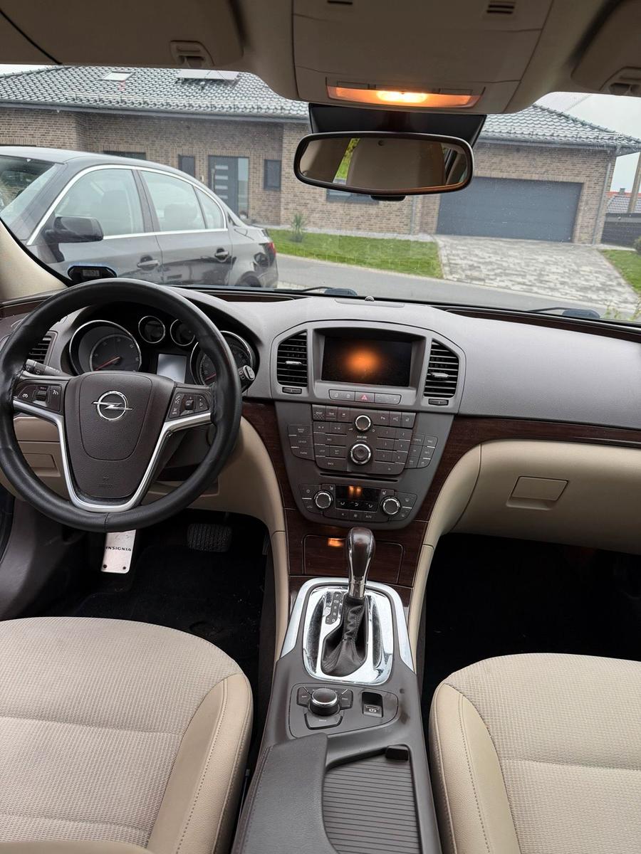 Opel Insignia 2012 — photo 7
