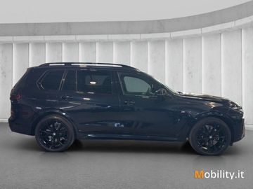 BMW X7 - 6
