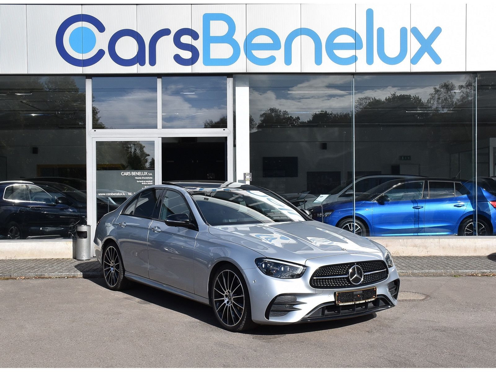 Mercedes-Benz E 200 CDI AMG Line 9G PANO MEMO DISTR HUD KAM60