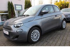 Fahrzeugabbildung Fiat 500e Action*Sehr gepflegt und neuwertig!*PDC*