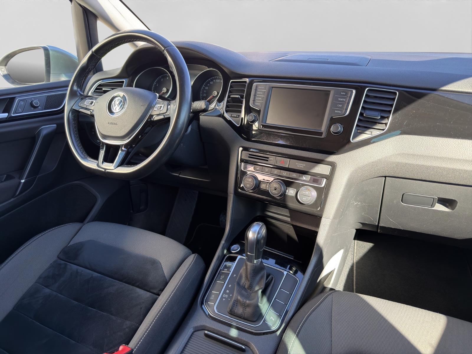 Volkswagen Golf VII Sportsvan Highline Kamera Ahk Navig.