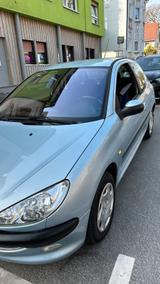 Peugeot 206 Automatik Alwetterreifen Neuwe... - Peugeot 206 in Bochum
