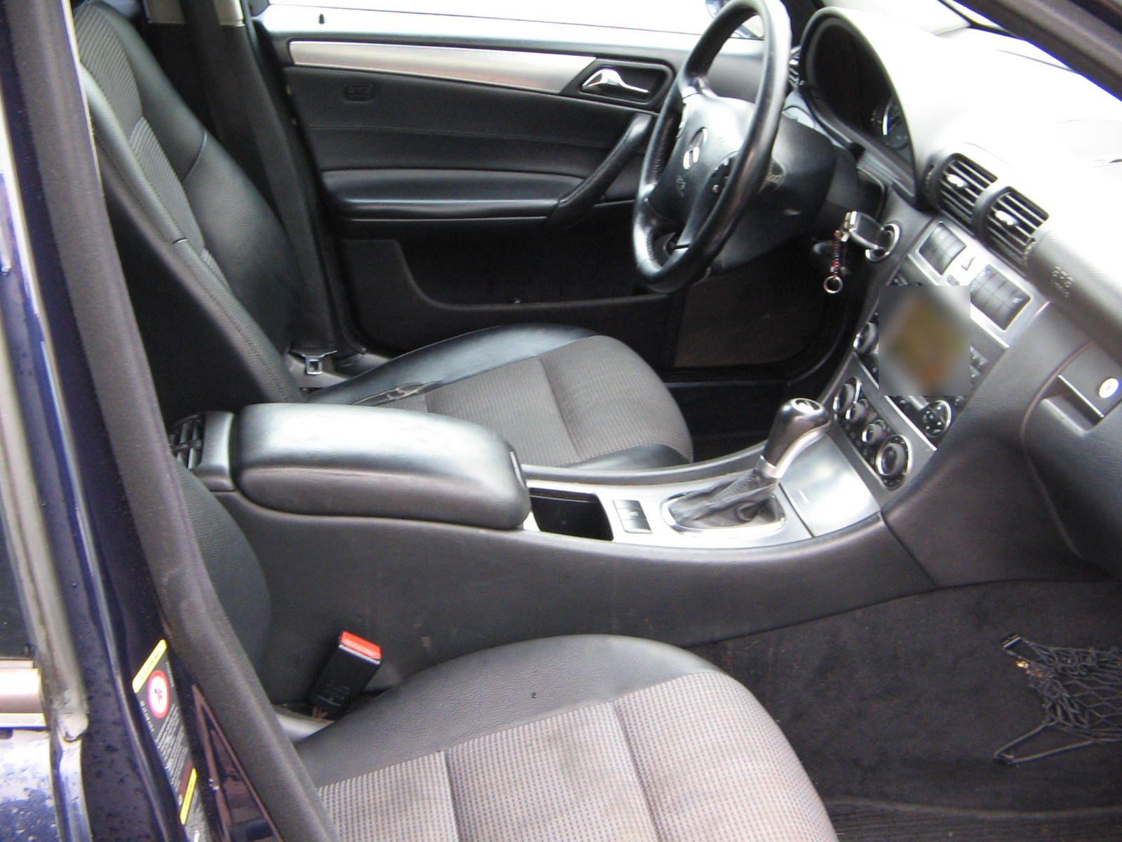Mercedes-Benz C220 2006 — photo 7