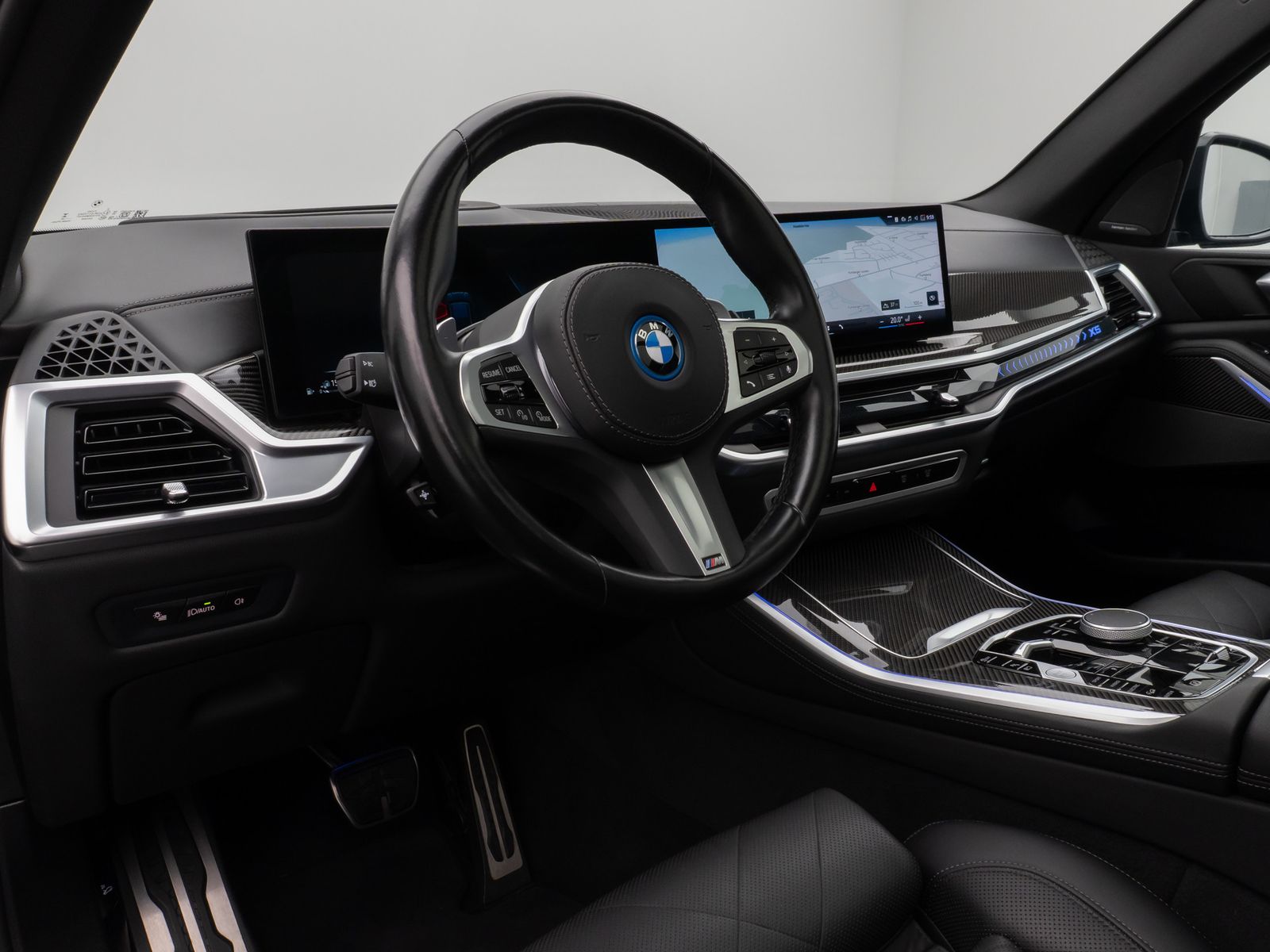Fahrzeugabbildung BMW X5 xD50e M Sport Pro Pano 360°HUD DAB H/K SoftCl