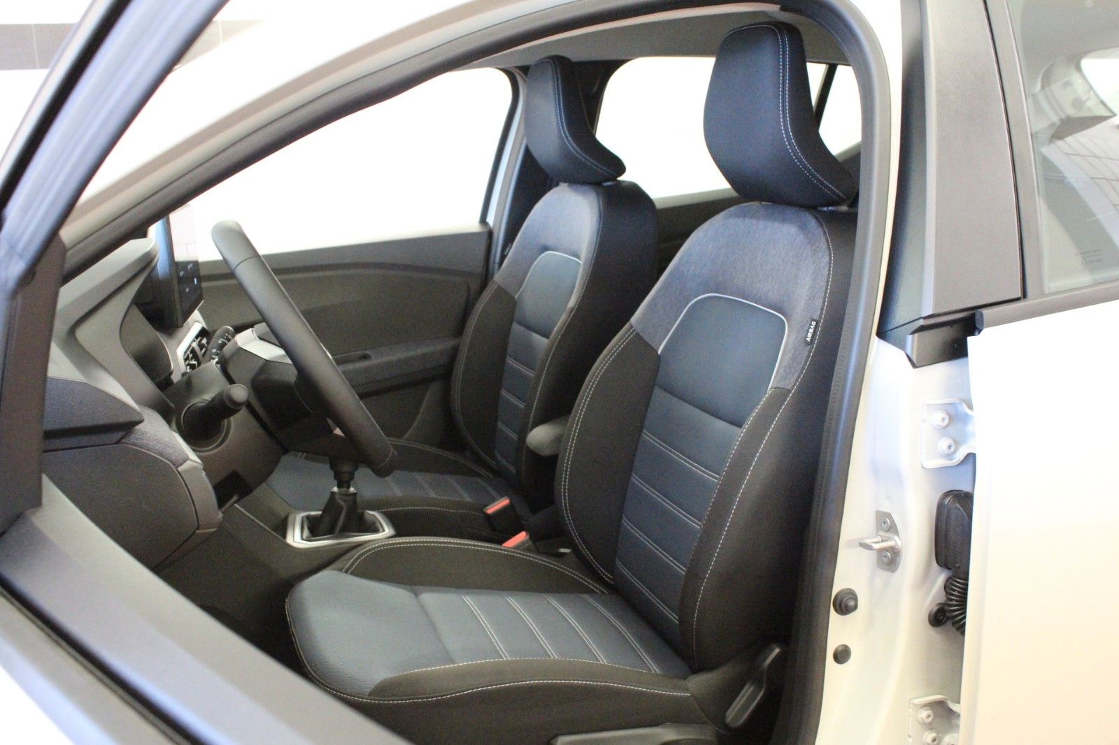 Fahrzeugabbildung Dacia Sandero Journey+ ECO-G 120 *Navi*Sitzhz*LPG