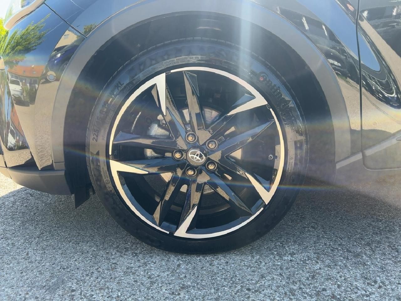 Fahrzeugabbildung Toyota C-HR 2.0 Hybrid GR Sport Black Edition