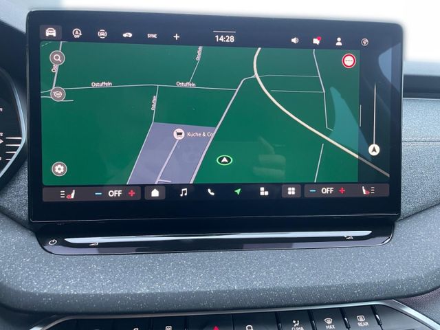 Octavia Combi TOUR 2.0 TDI DSG Navi,Kamera,Matri