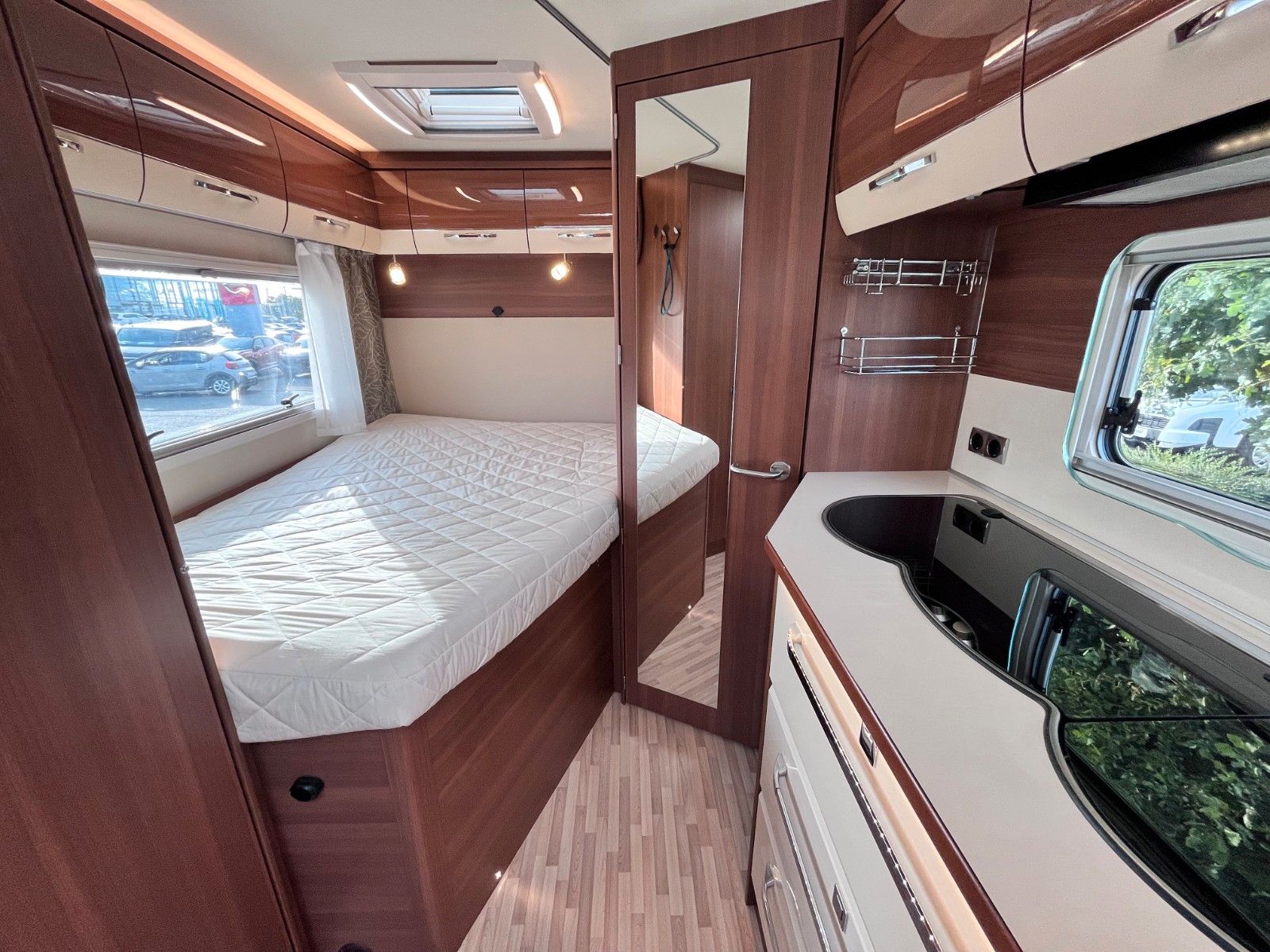 Fahrzeugabbildung LMC Explorer Comfort I 615 - Neuzustand -
