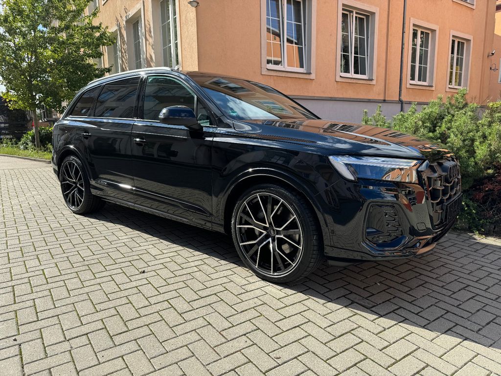 Image of Audi Q7