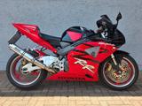 Honda CBR900RR Fireblade - 2003 FIREBLADE