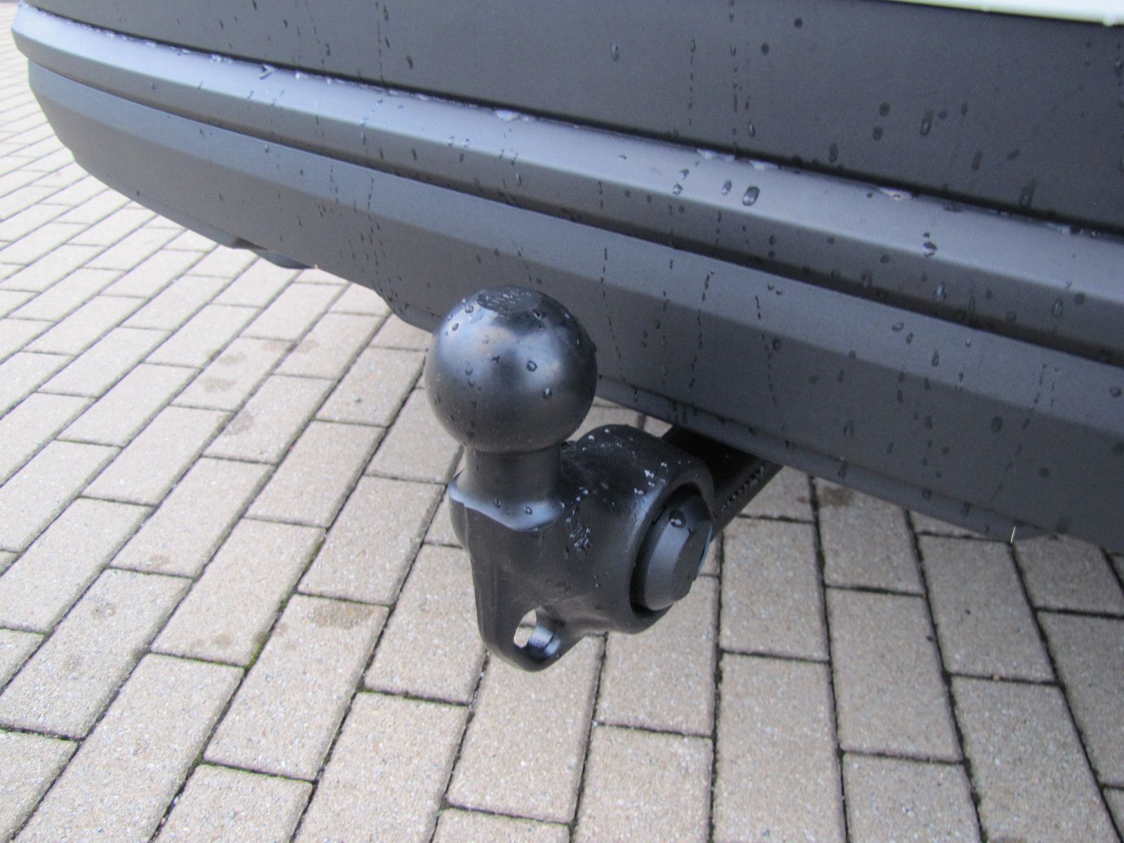 Fahrzeugabbildung SKODA Karoq Selection 2.0l TDI 150PS 7-Gang DSG 4x4