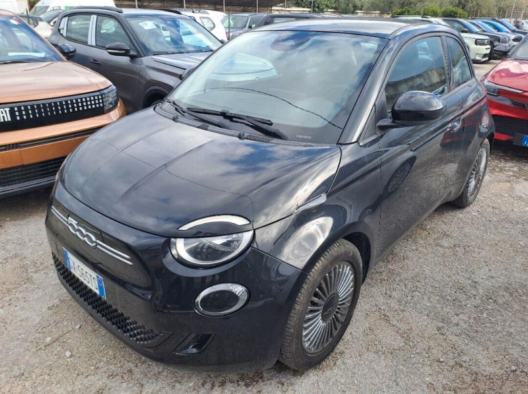 Other FIAT500e Berlina 42 kWh imagem 2