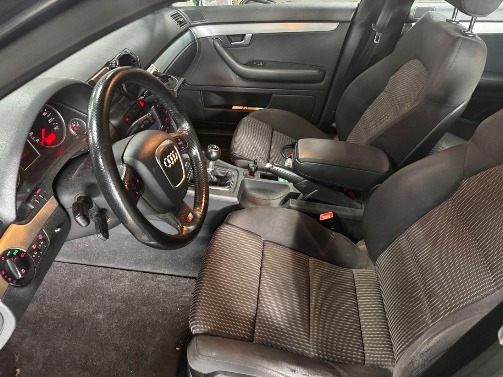 Audi A4 2005 — photo 8