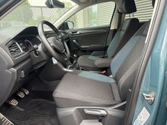 Fahrzeugabbildung Volkswagen T-Roc 1.0 TSI IQ.Drive LED ACC APP LM18