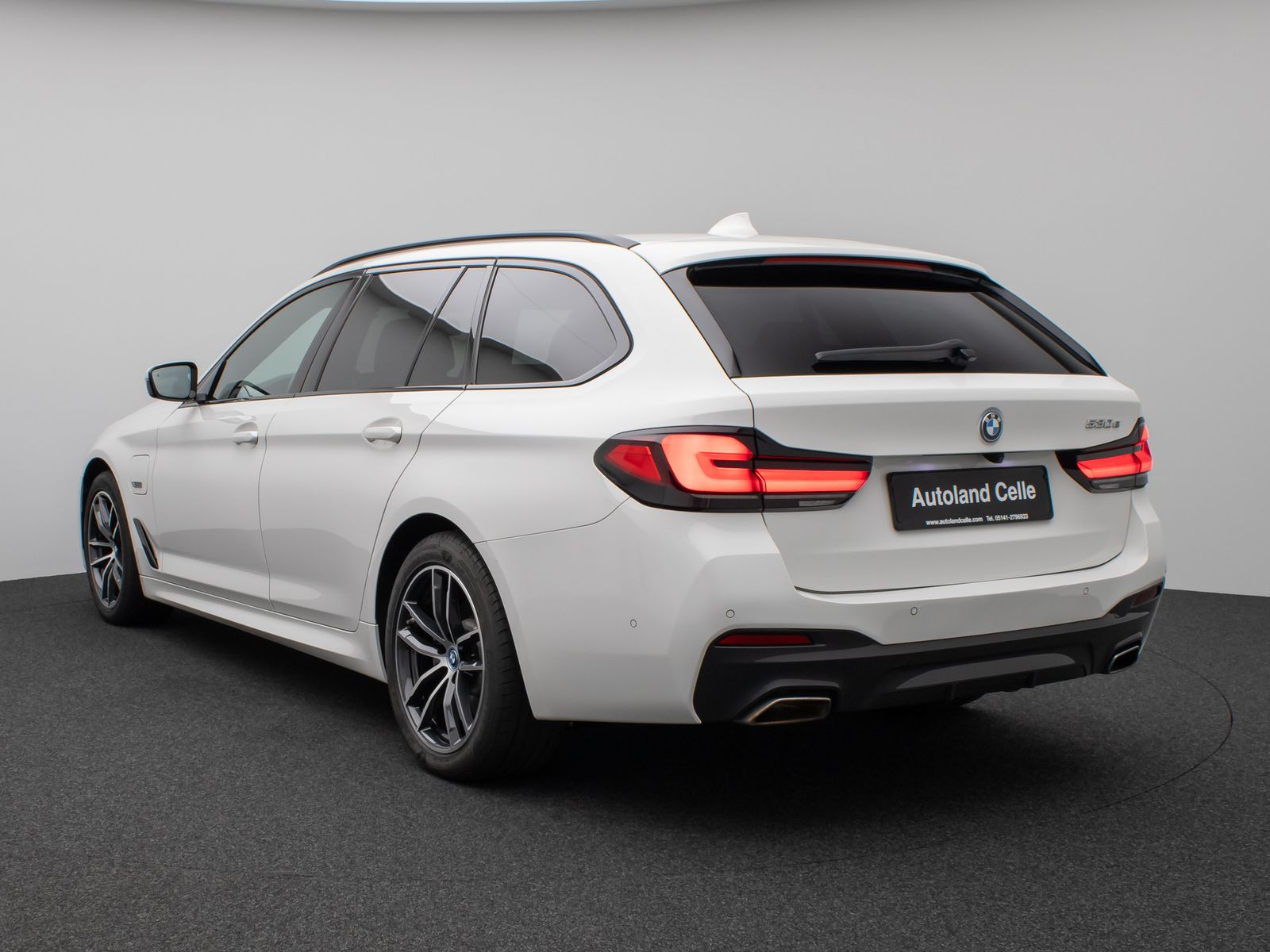 Fahrzeugabbildung BMW 530e M Sport Kamera DAB DrivAssist Komfort AHK