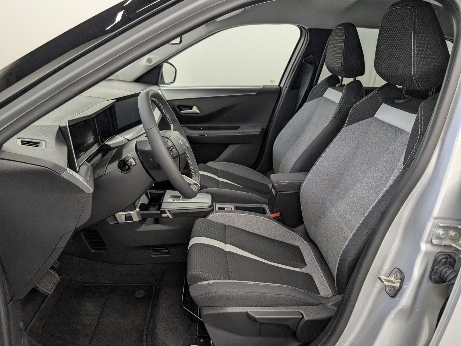 OPEL Frontera  1.2 GS Hybrid Navi LED Kamera – Bild 8