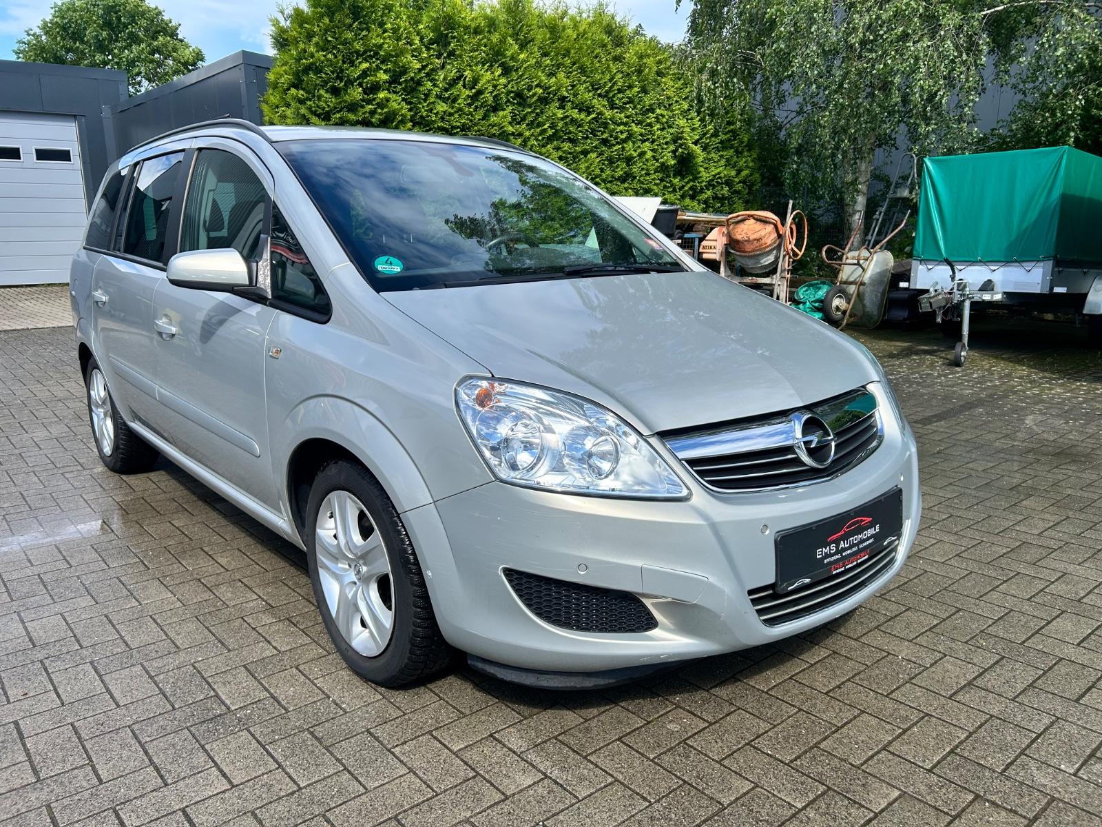 Opel Zafira B Edition *1.HAND* AHK* HU/AU NEU* PDC*