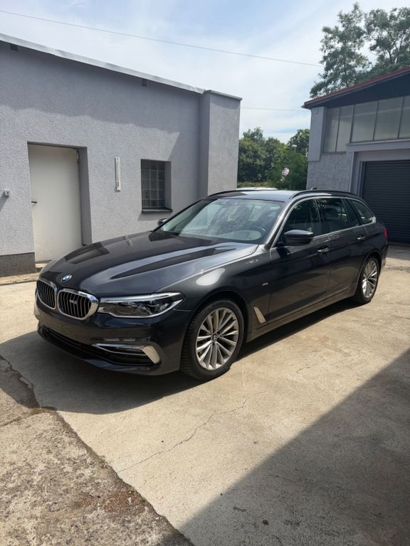 Image of BMW 540