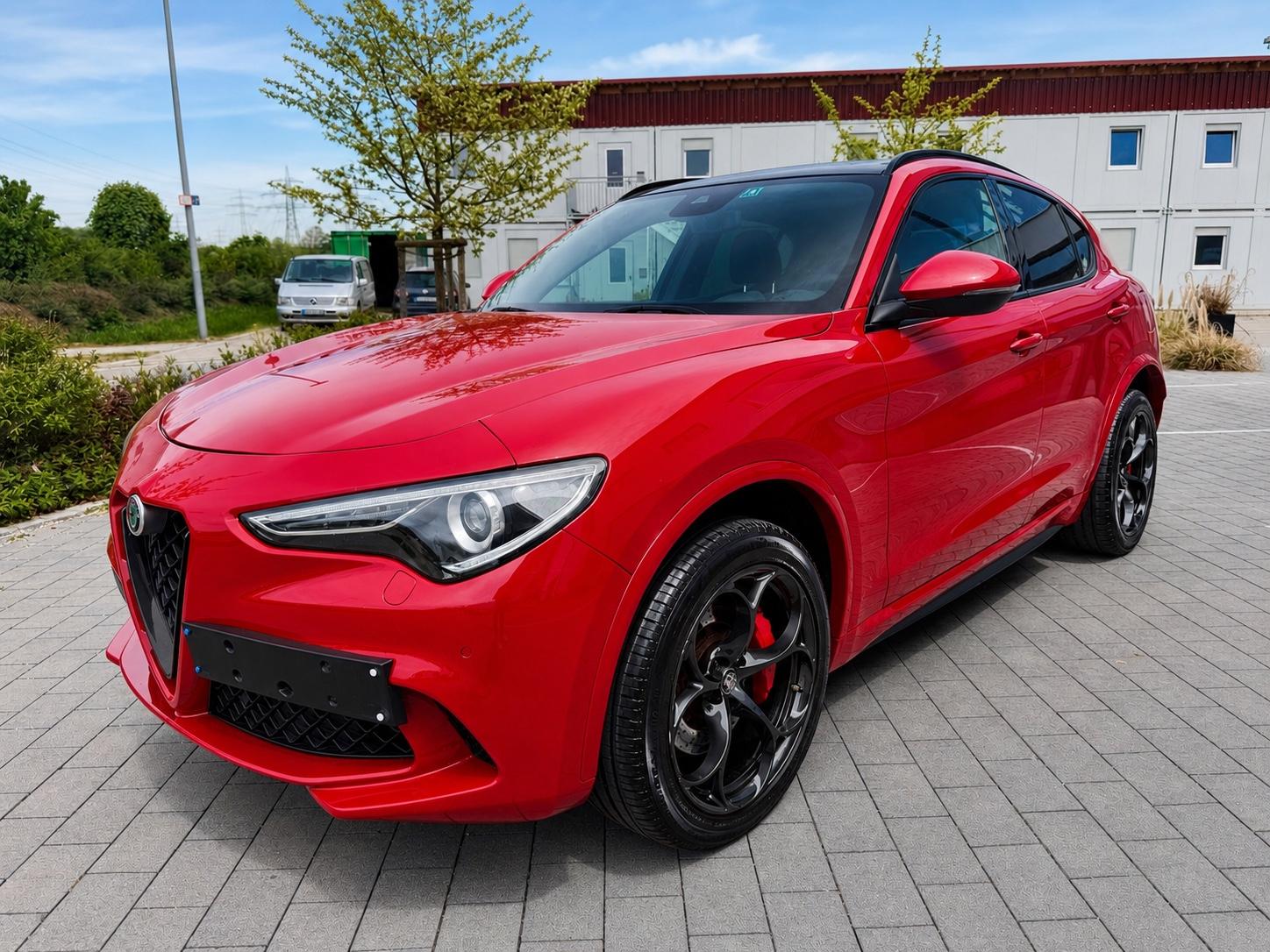 Alfa Romeo Stelvio Quadrifoglio Q4 LEDER I XEN I ALU I KAM