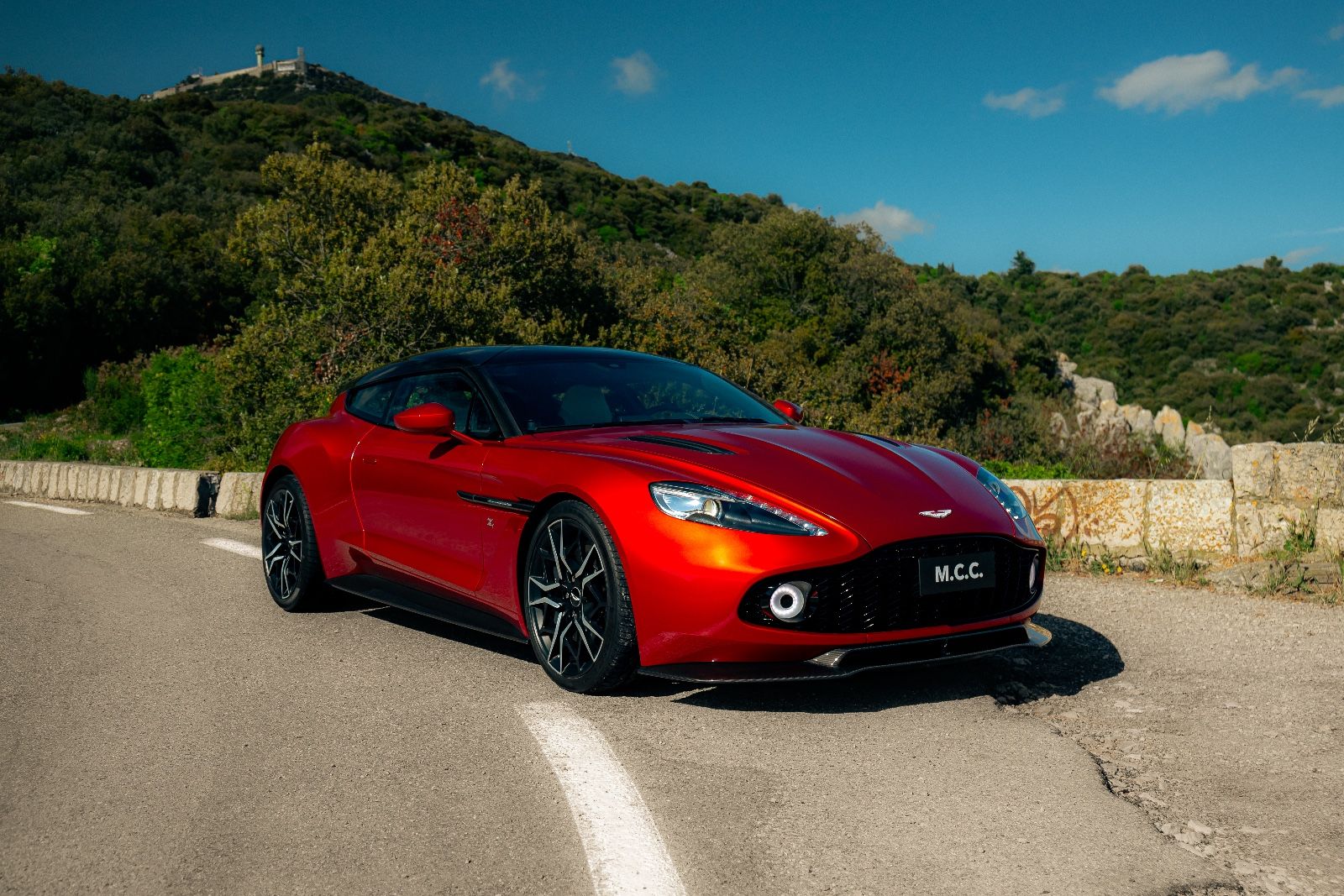 ASTON MARTIN Vanquish
